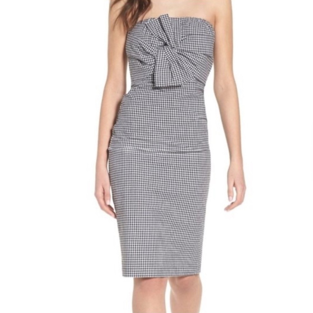 LEITH - Gingham (Black & White) strapless Dress.
Size medium.